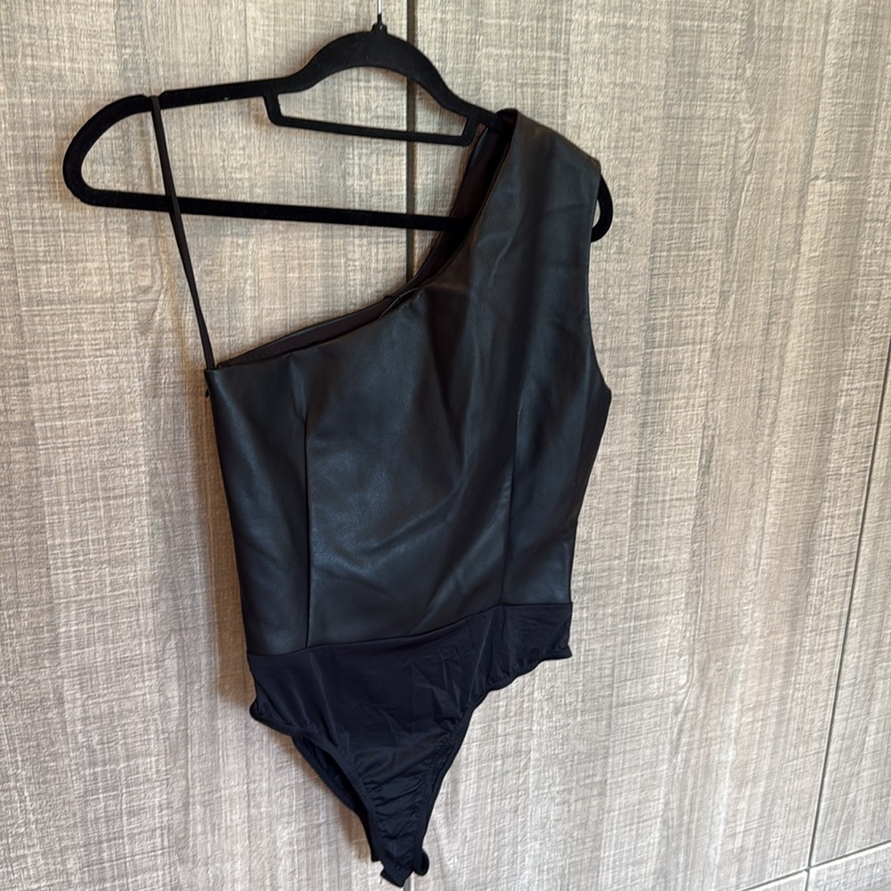 Karina Grimaldi Crisanta Bodysuit in‎ Black - Picture 11 of 17